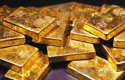 “黃金十年”全年升29.7%，黃金去年完成10連漲，高盛唱好金價(jià)可沖至1690美元。